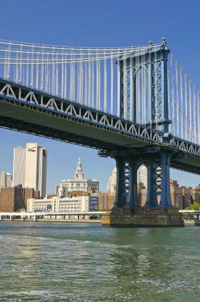 NY, New York City Manhattan Bridge and Manhattan